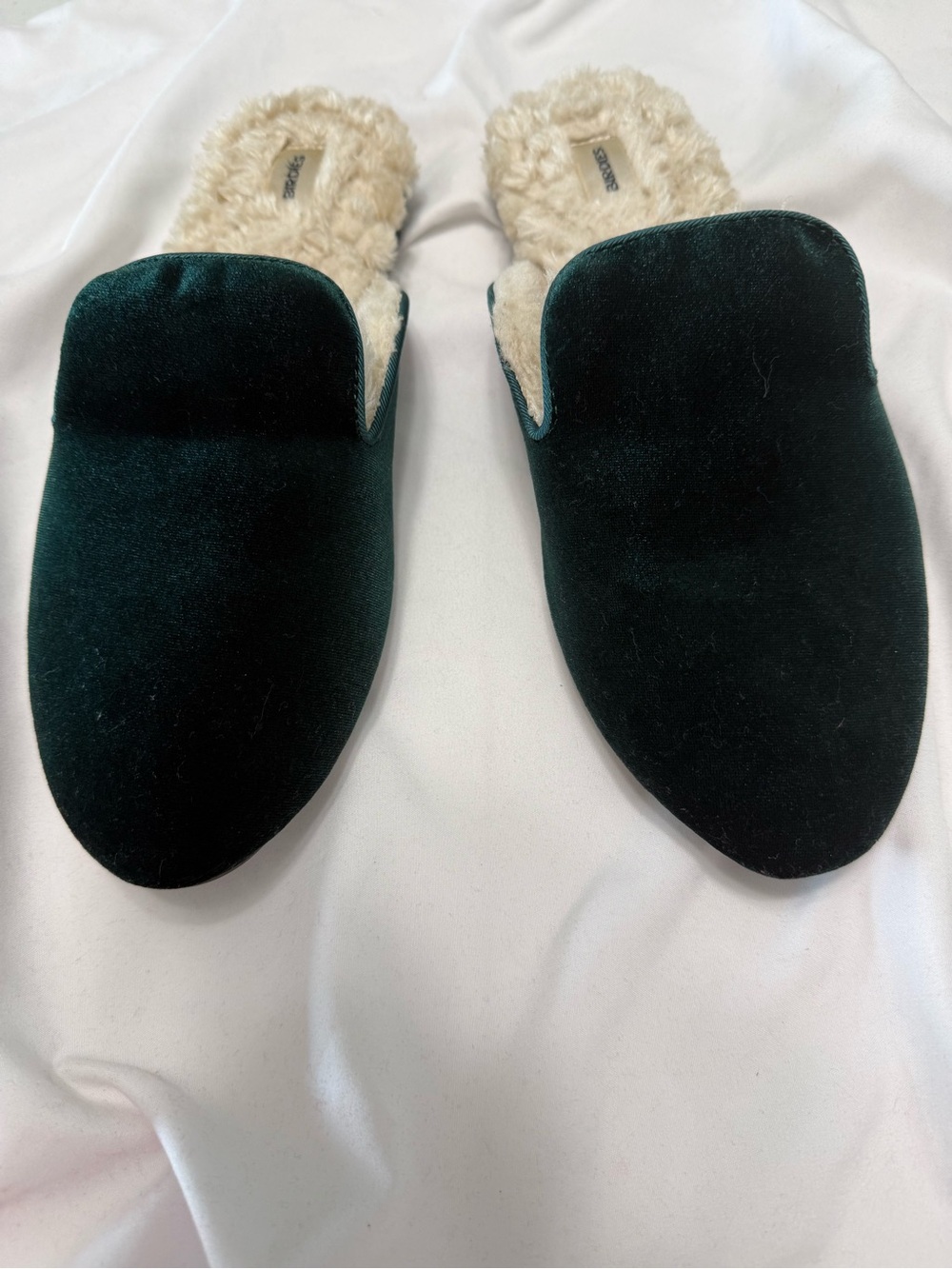 Birdies Dark Green Velvet Slip-On Mules with Cream Faux-Shearling